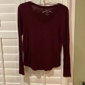 Aero seriously soft v neck tee
